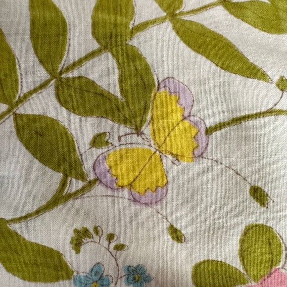 Vintage Floral and Butterfly Fitted Sheet.  Sz Full - Picture 6 of 7